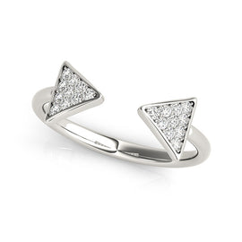 Open Arrow Cluster Diamond Ring